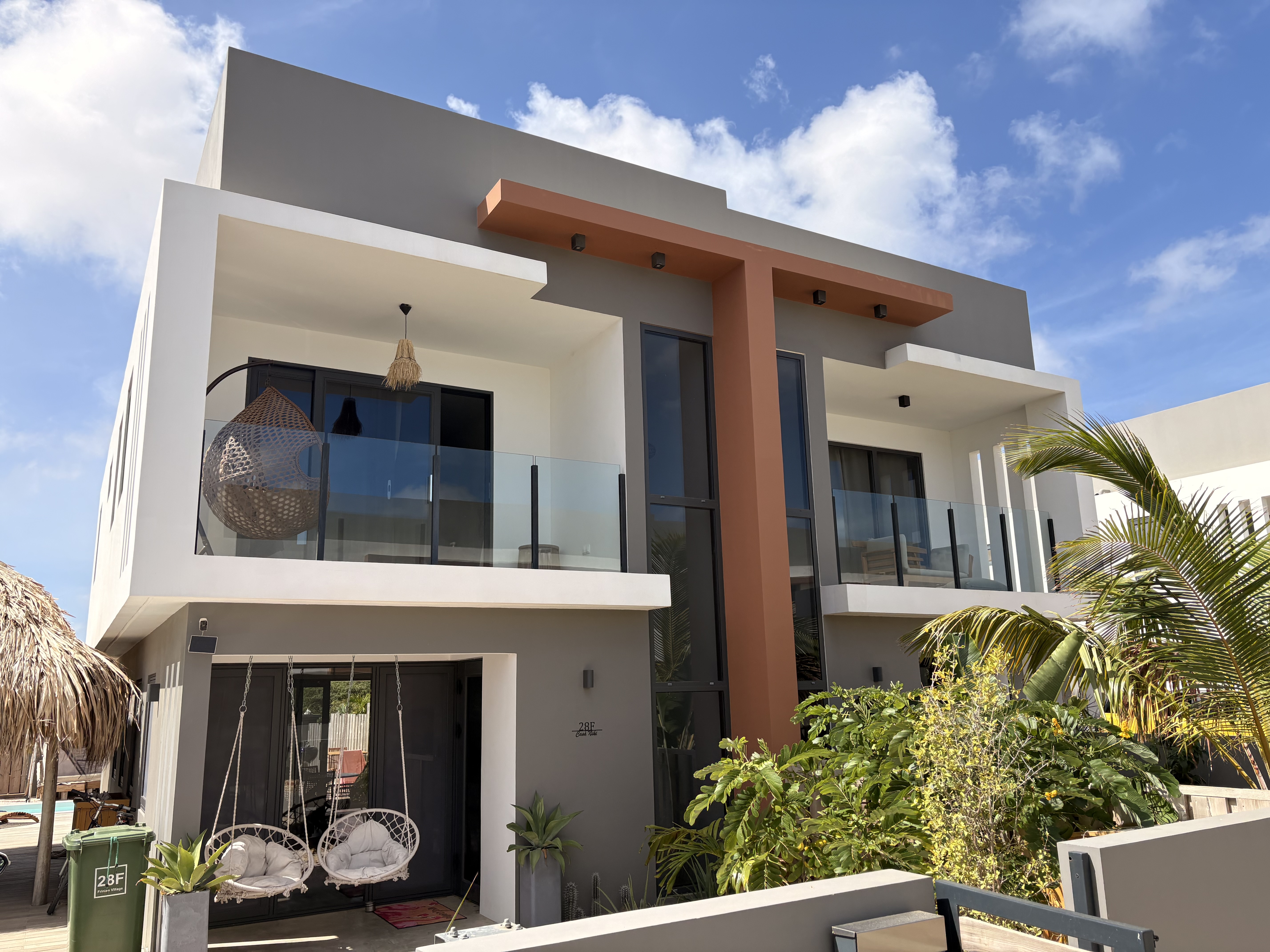 Daytime exterior of Casa Niki 28F
