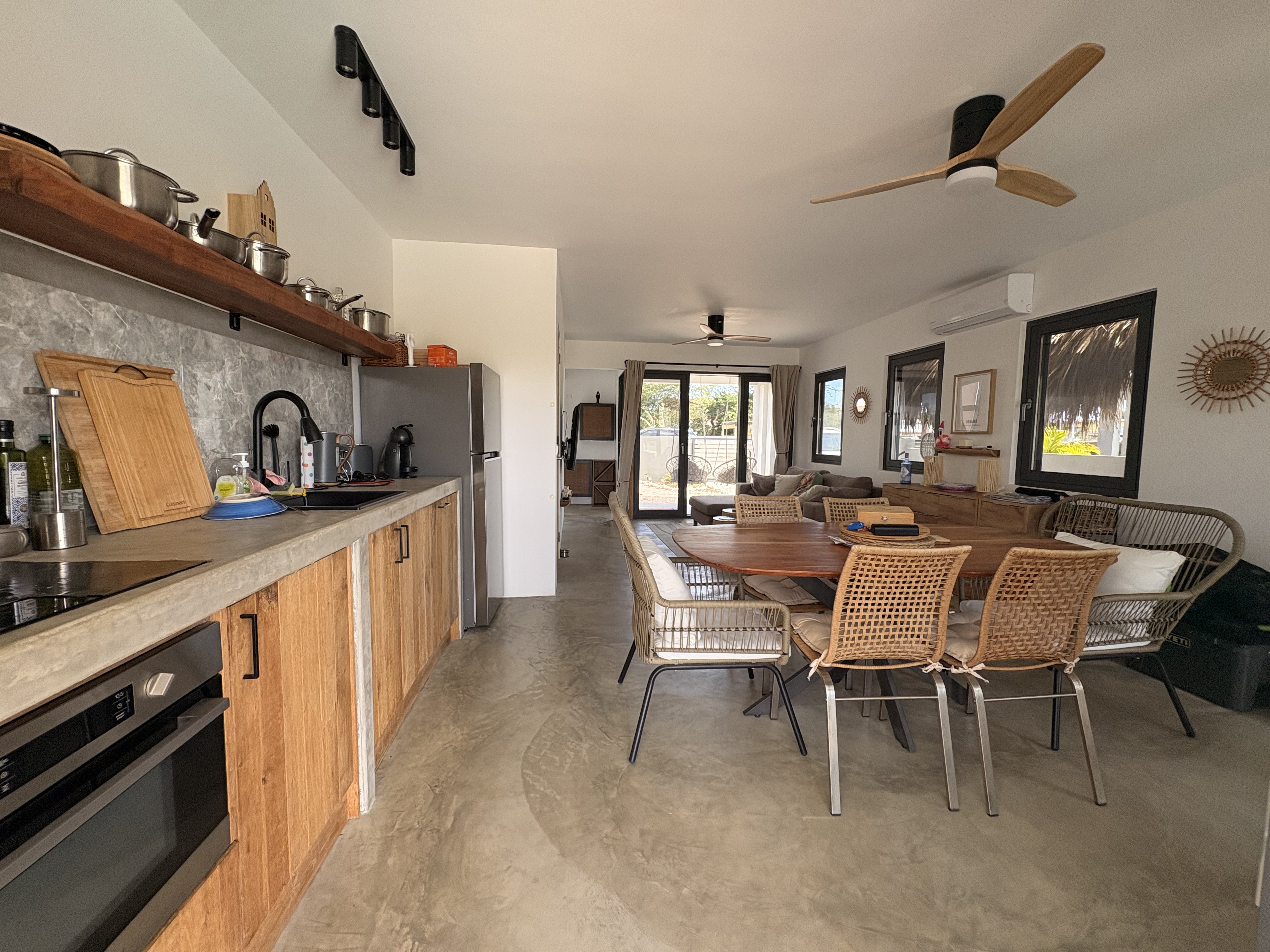 Kitchen and dining area